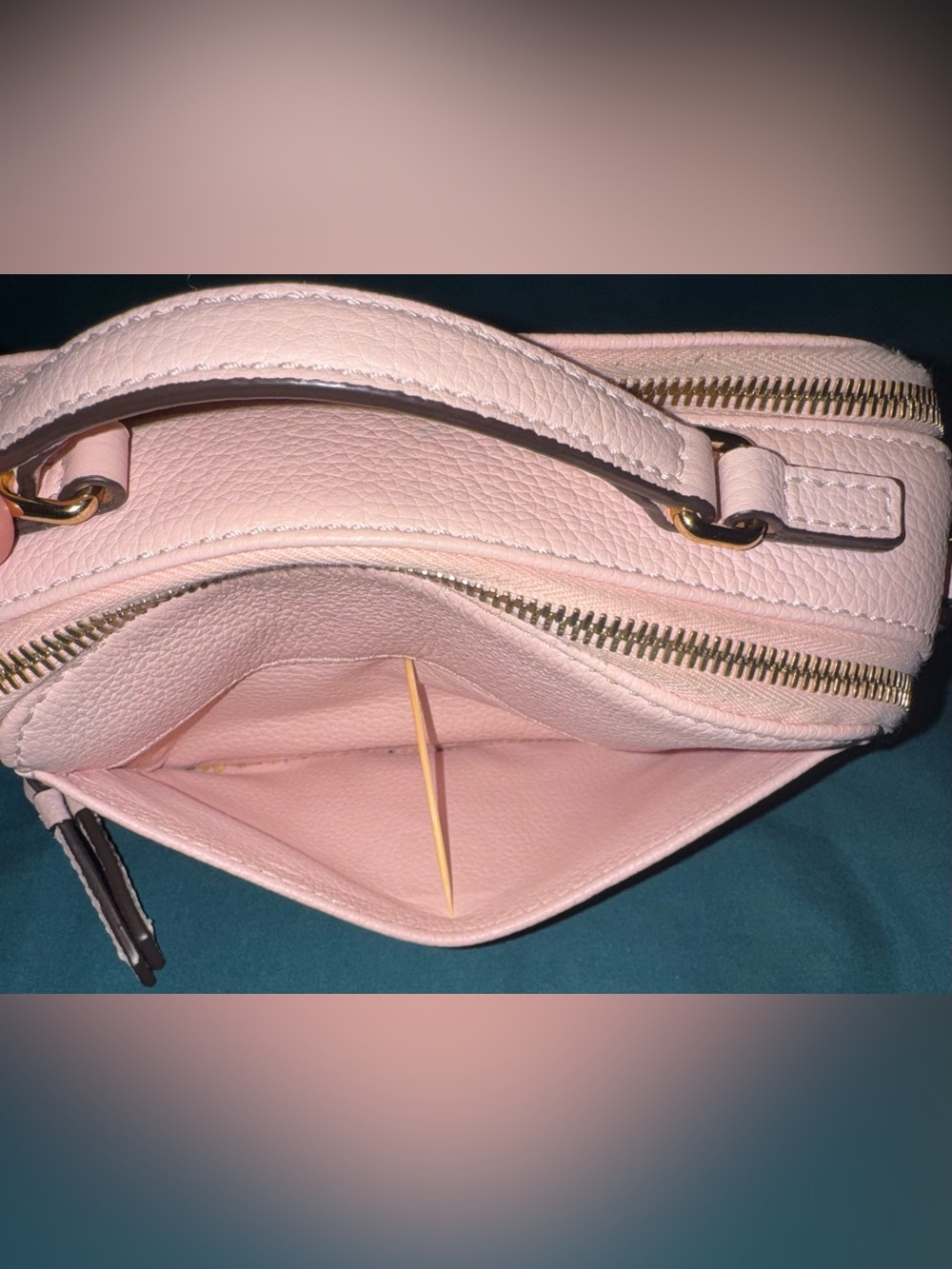 Dooney & Bourke Women's Belvedere Ambler Crossbody Camera Bag Pebbled Leather - Picture 7 of 15